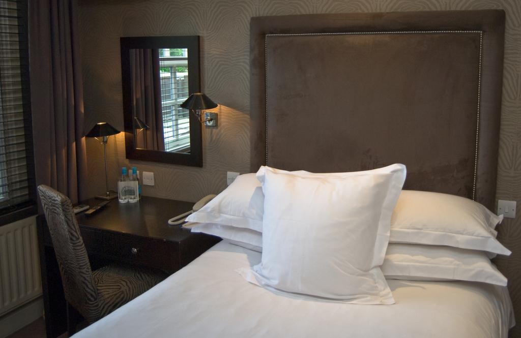 The Old Bridge Hotel Huntingdon Kamer foto